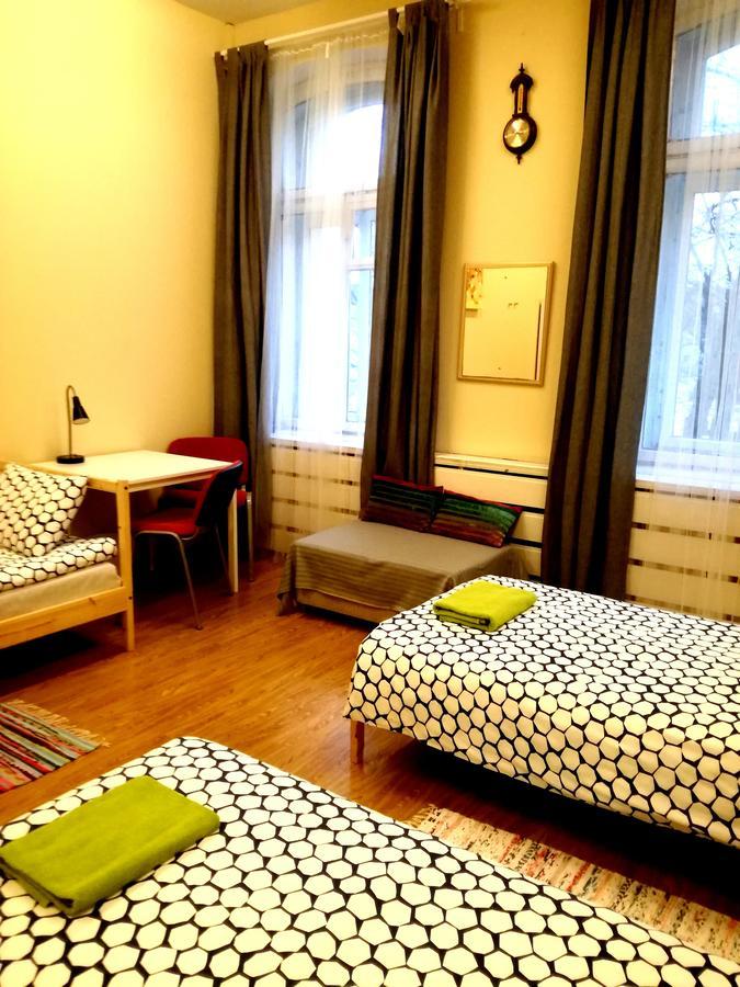 25 Hours Hostel Вилнюс Екстериор снимка